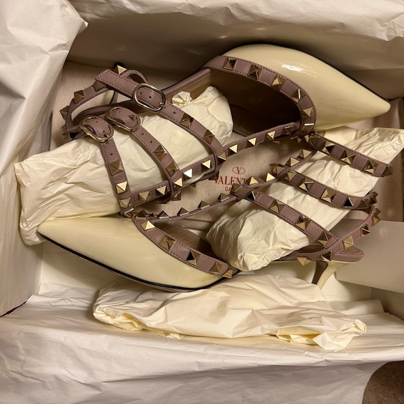 Used 1 time for wedding. Retail $1100. Size 36.5 - Picture 11 of 12